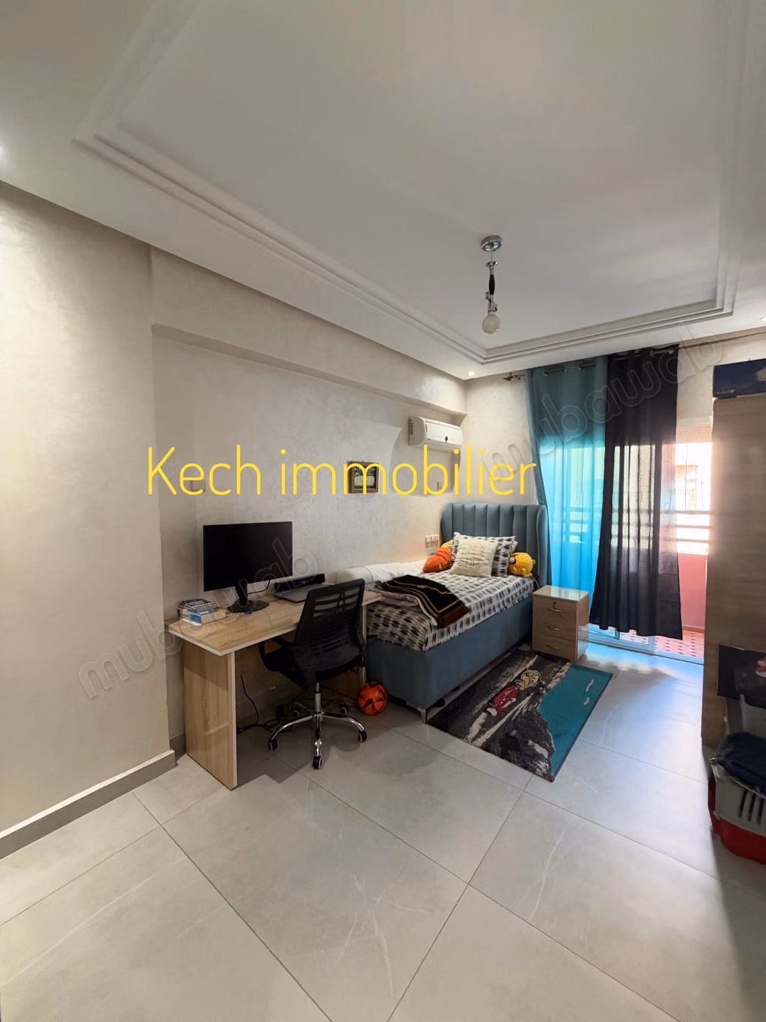 Sell apartment on Route de Safi. Total area 117 m². Parking and elevator
