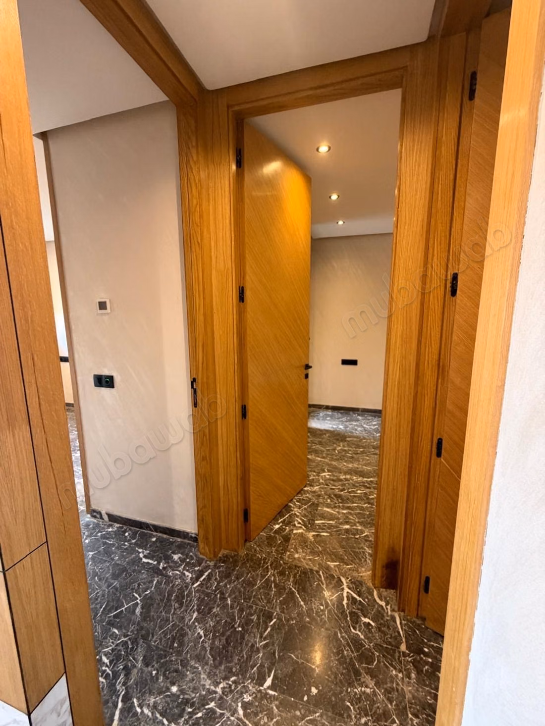Joli appartement 2 chambres vide location
