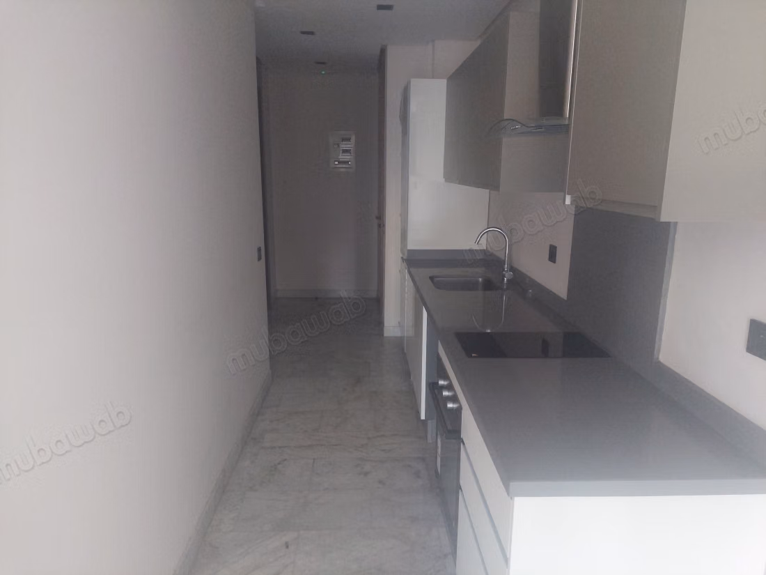 Affitta questo appartamento a Racine Extension. 3 camere confortevoli. Ascensore e terrazza