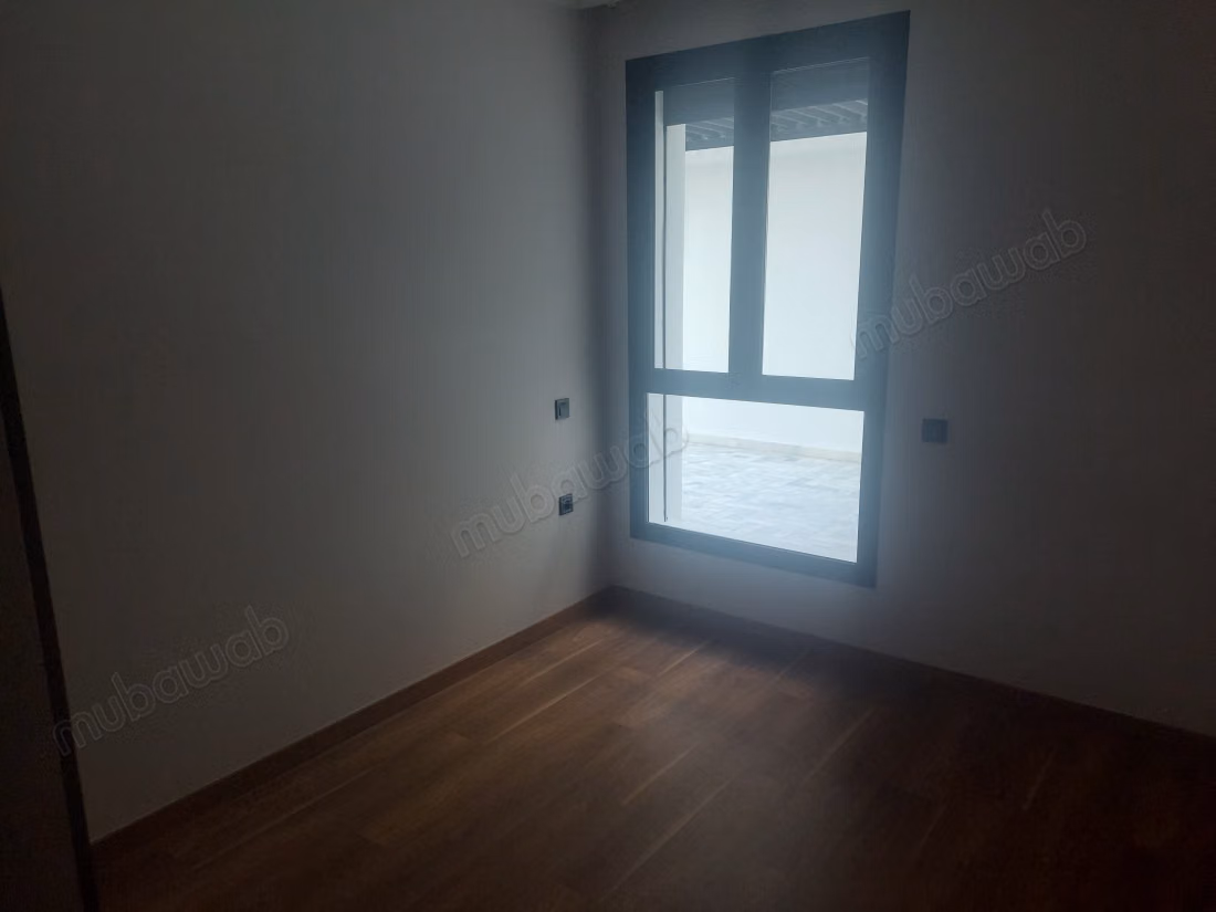 Affitta questo appartamento a Racine Extension. 3 camere confortevoli. Ascensore e terrazza