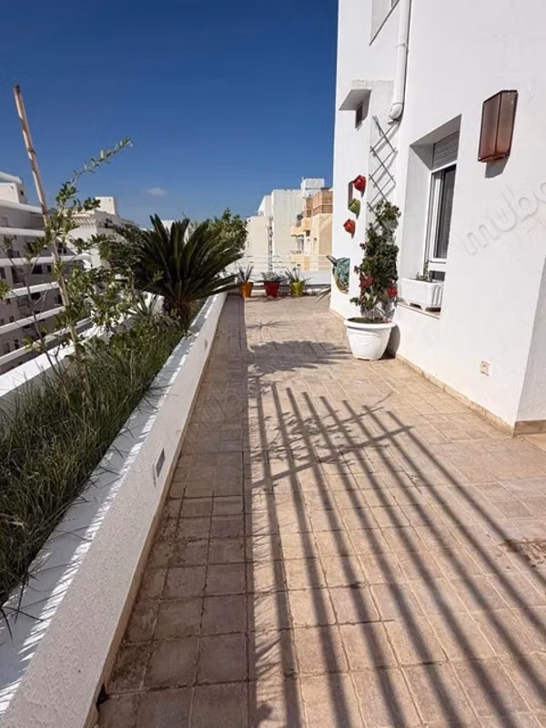 Duplex S3 arredato in Cité Wahat di alta qualità