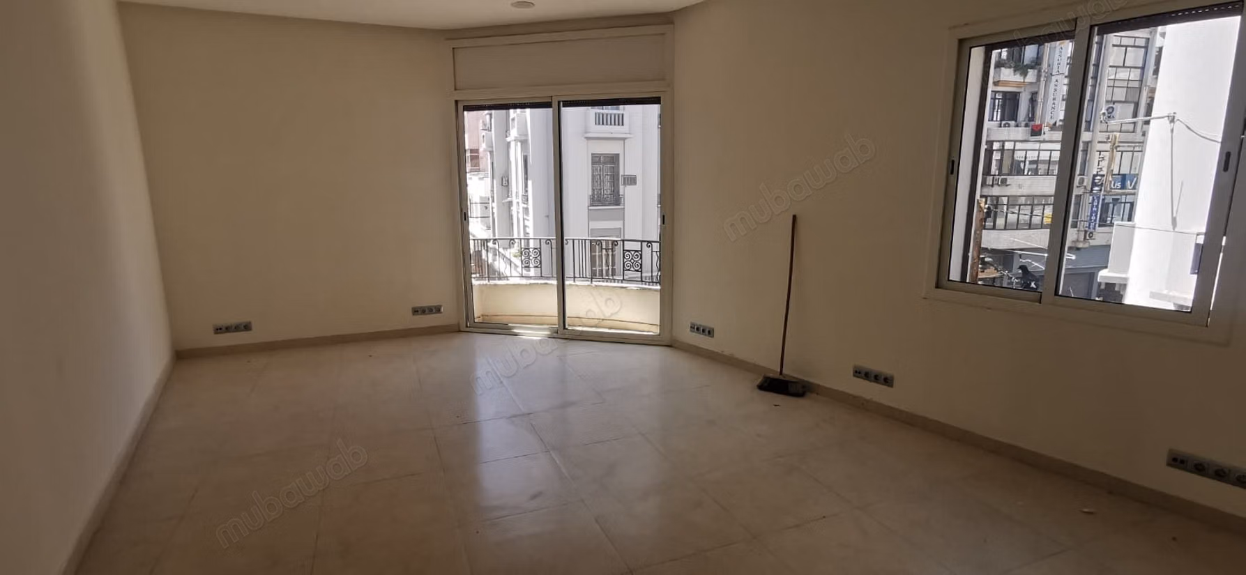 Oficina luminosa renovada 88m2 Rahal El Meskini
