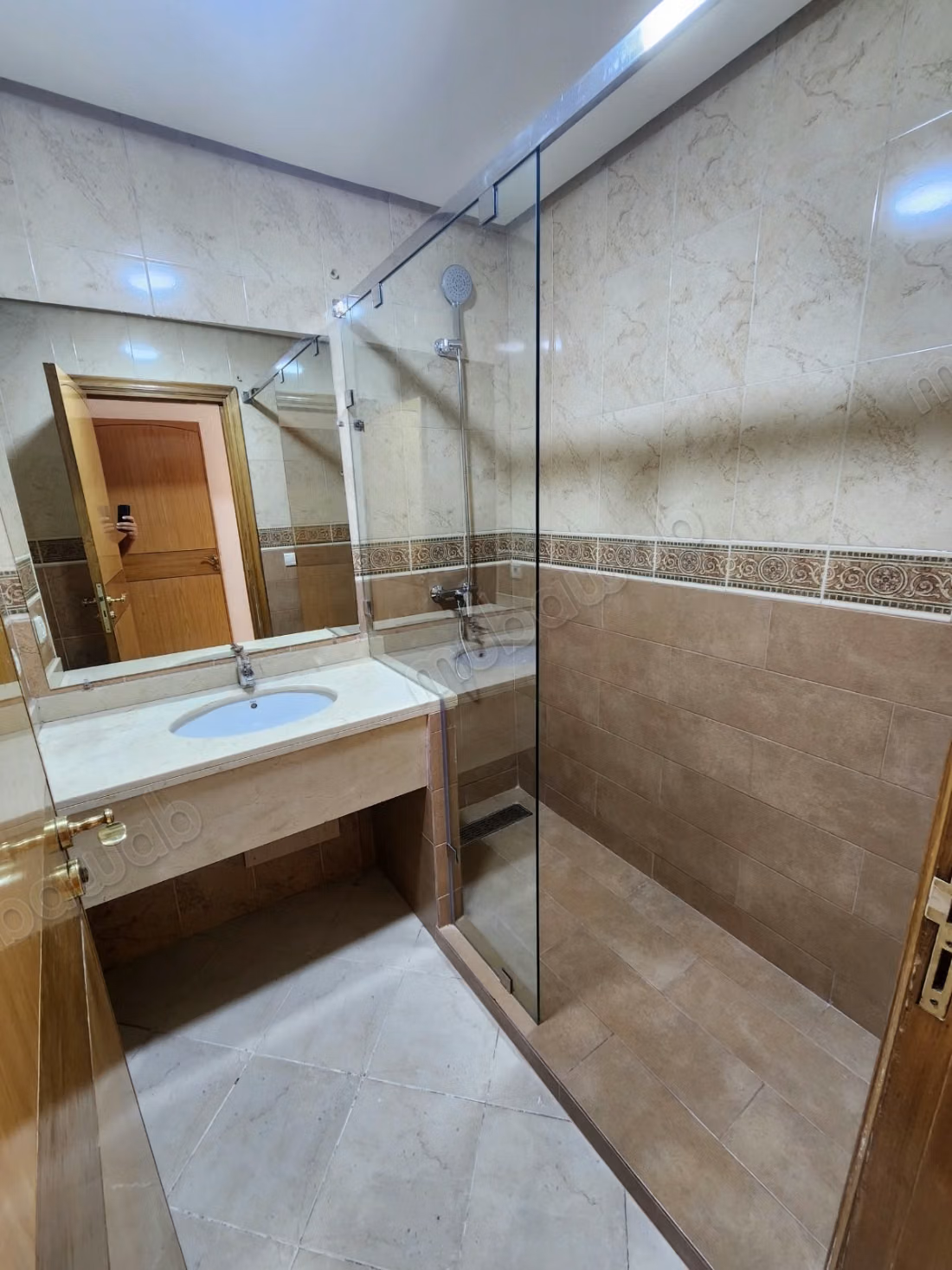 Appartement bien ensoleillé à louer plein Racine