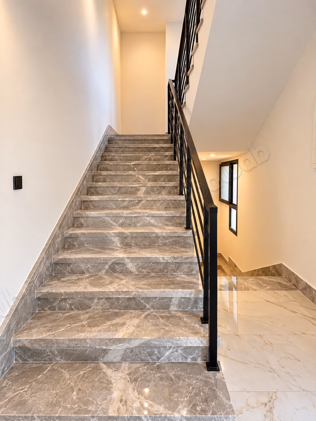 Villa entièrement rénovée de 400 m² à louer – Hay Nahda, Rabat