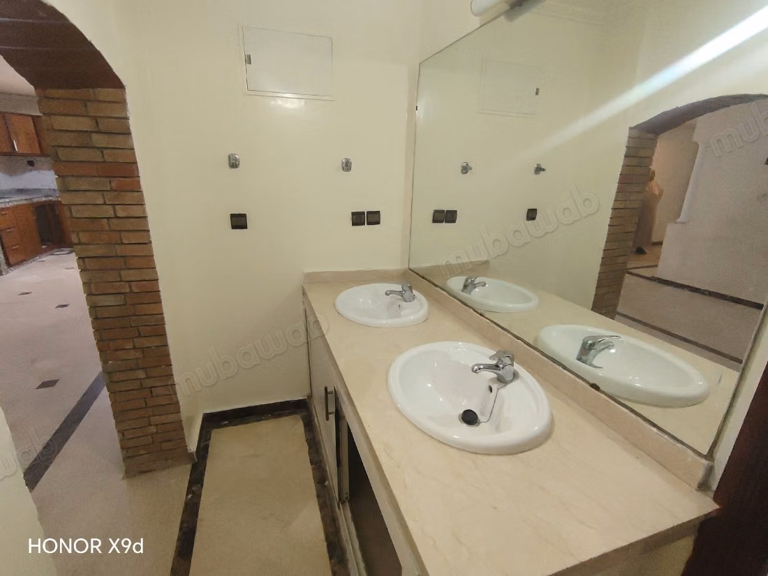 Etg villa al baiyda al qods bernoussi 3700 dh