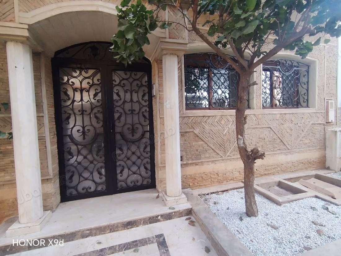 Etg villa al baiyda al qods bernoussi 3700 dh