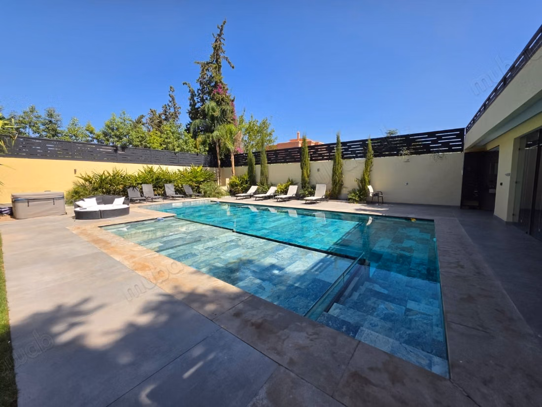 Prestigieuze villa te koop van 1000m²