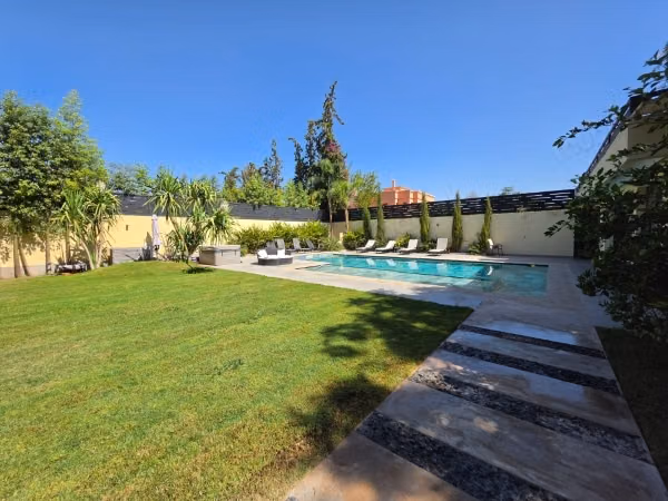 Villa à vendre de prestige de 1000m² targa