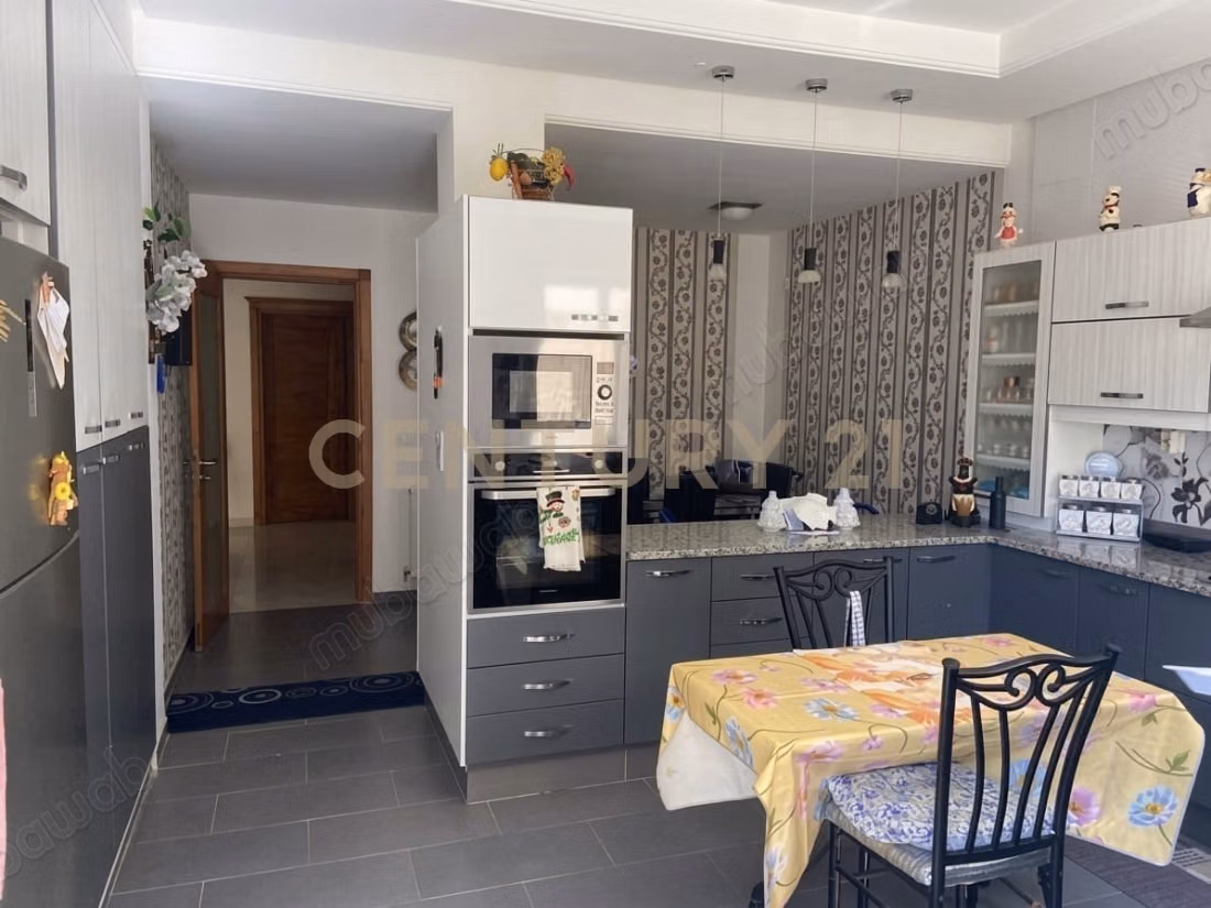 In vendita una villa in S3 a La Manouba