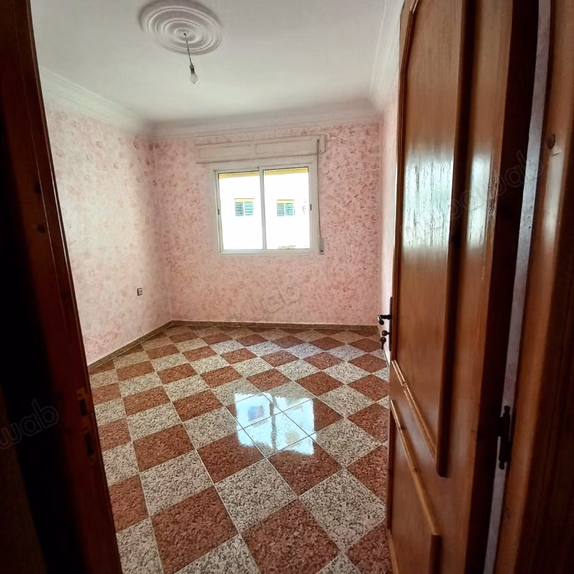 Appartement à vendre à Tanja Balia. 1 chambre. Système de parabole et résidence sécurisée