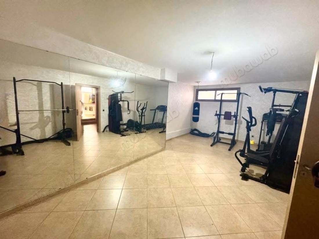 Stupenda villa con piscina nella residenza Anfa 3