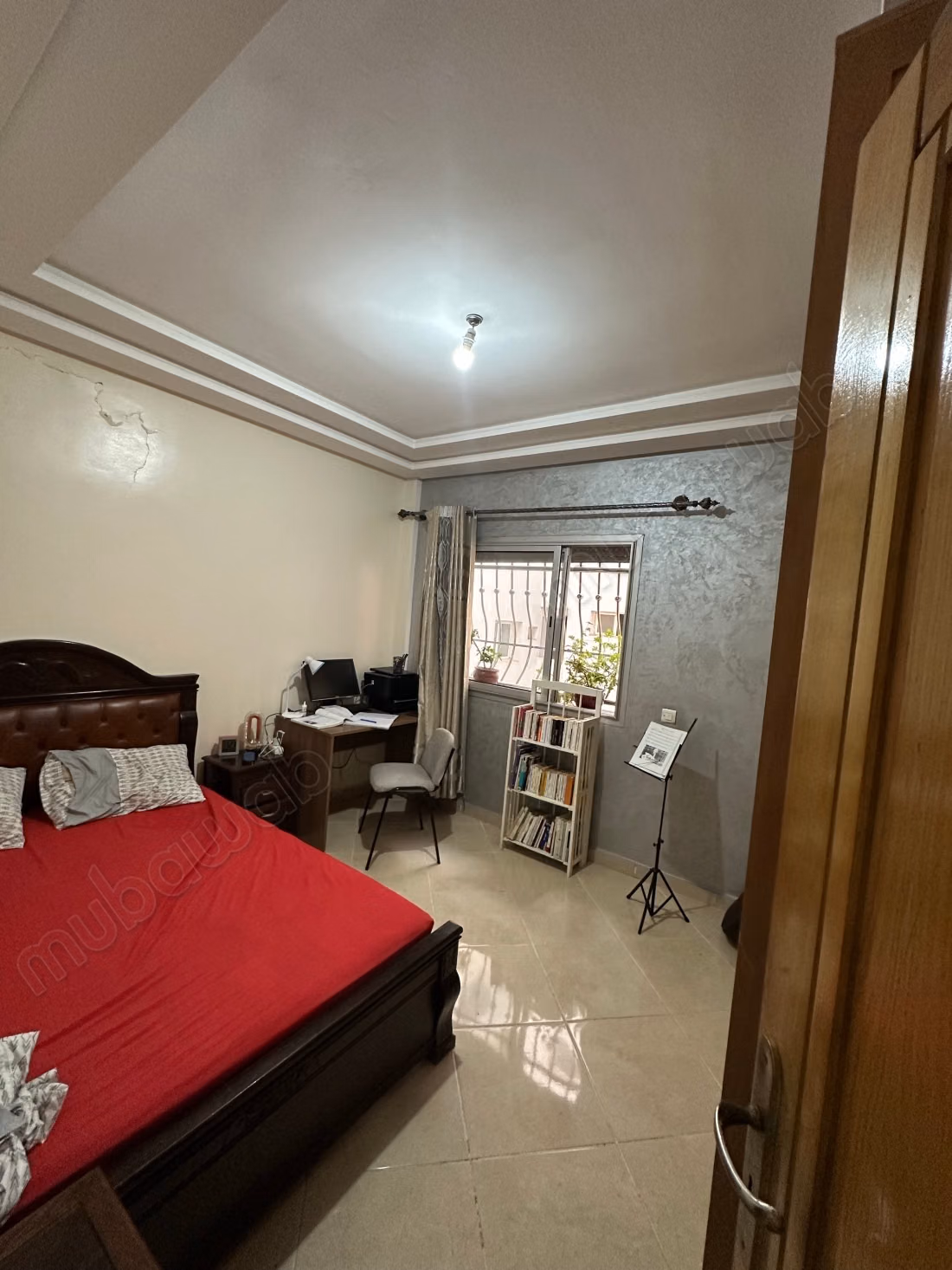 Stunning apartment for sale in the center. 8 comfortable rooms. Moroccan lounge, security