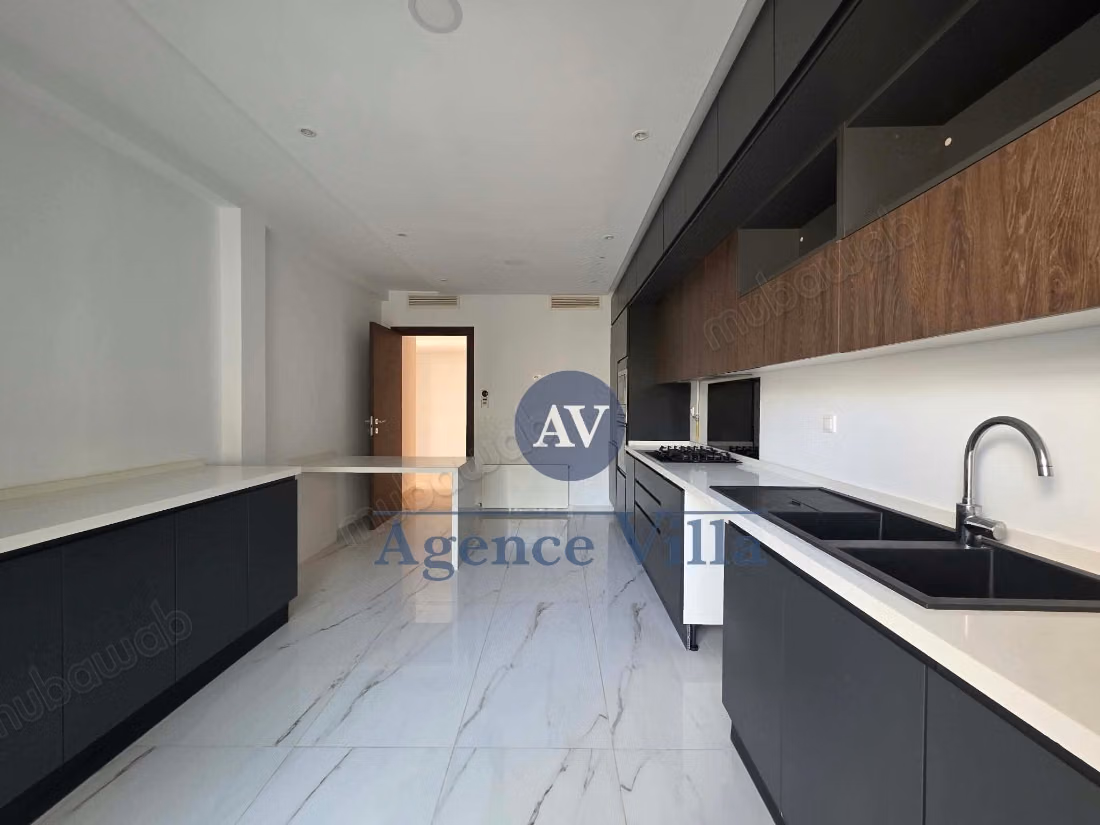 In affitto duplex S4 con piscina e vista mare