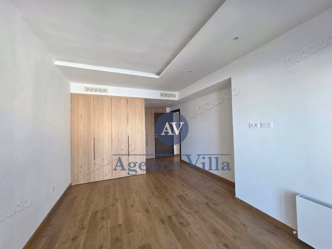 In affitto duplex S4 con piscina e vista mare