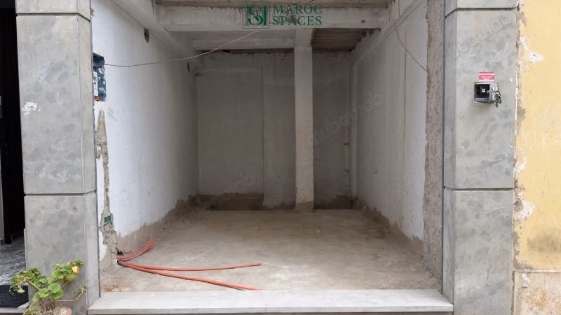 À vendre, locaux commerciaux, 64m², Socrate