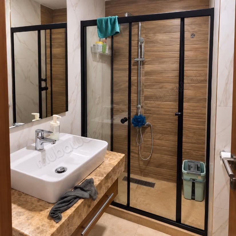 Appartement meublé à louer avec 3 chambres et 2 salles de bains dans le quartier de Wilaya à Tétouan