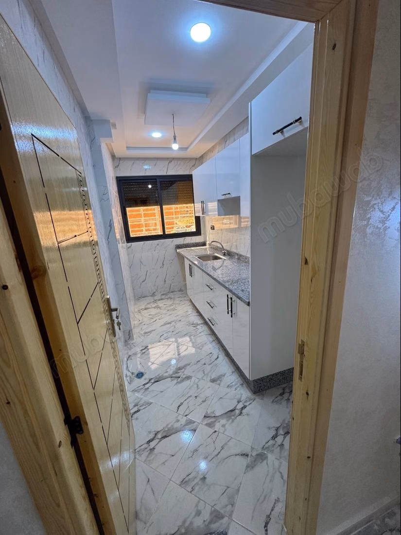 Sale of a beautiful apartment in Toulal. 2 bedrooms. Traditional living room and satellite dish system.