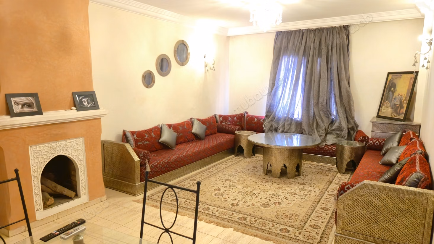 Appartementen te huur in Guéliz. 2 mooie kamers. Versterkte deur, Marokkaanse woonkamer