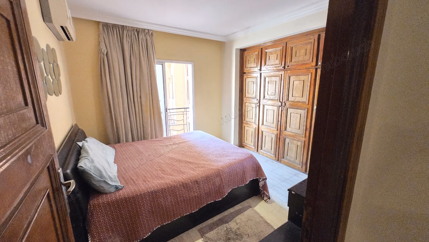 Appartementen te huur in Guéliz. 2 mooie kamers. Versterkte deur, Marokkaanse woonkamer