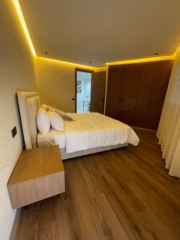 Appartement en location à Palmier. 1 belle chambre. Bien meublé