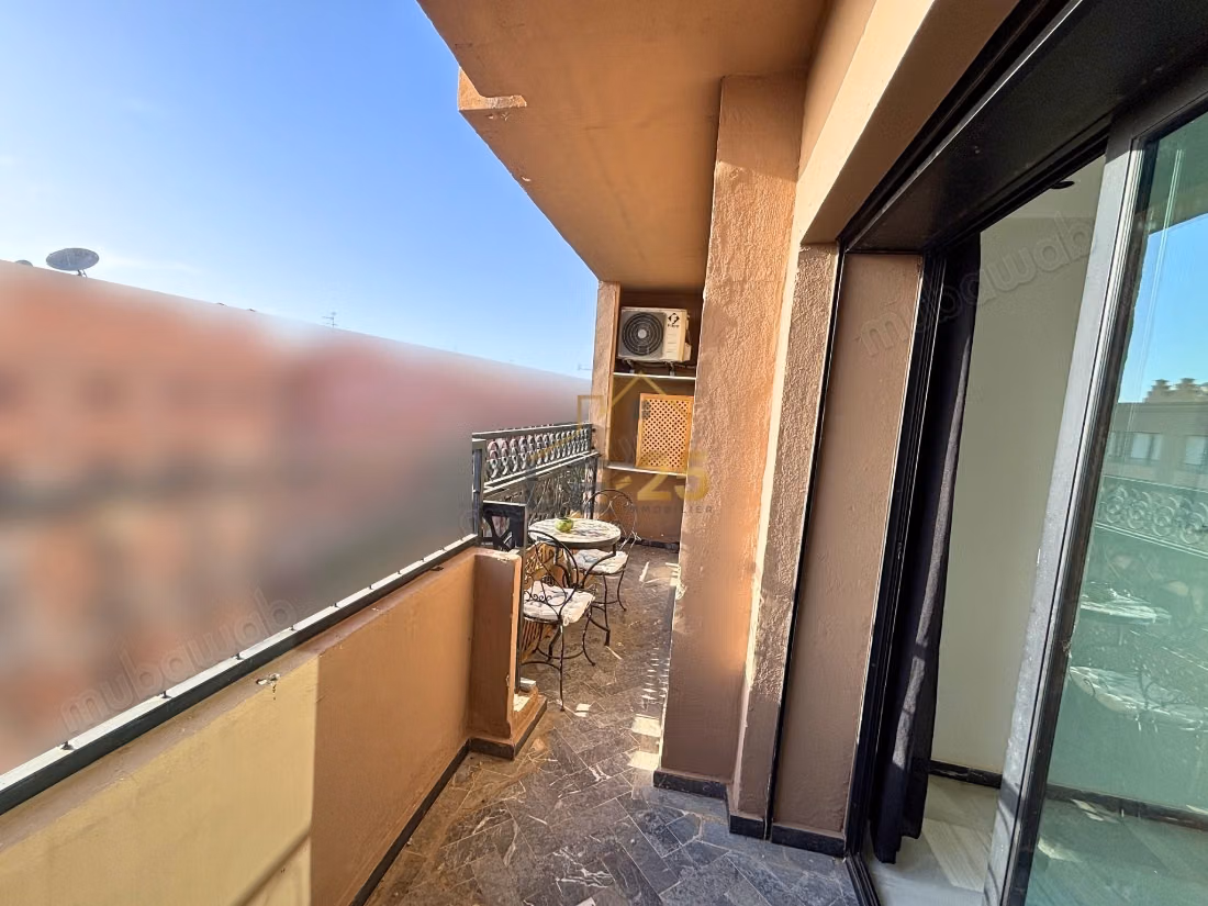 Studio di 50 m² con Terrazza nel Cuore di Victor Hugo