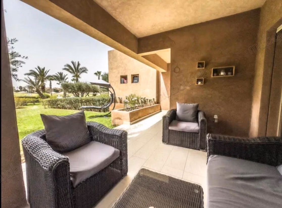 شقة للإيجار في الطابق الأرضي بريستيجيا كورال LOM26130