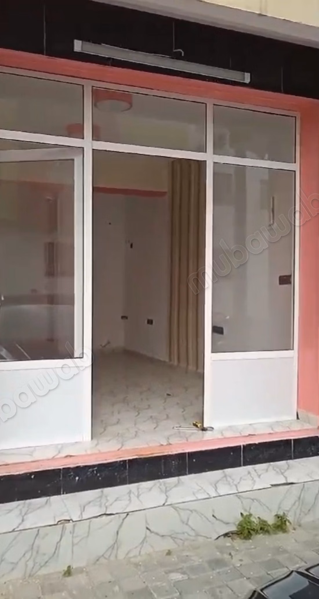 Commercial premises for sale in Tanja Balia. Total area 25 m²