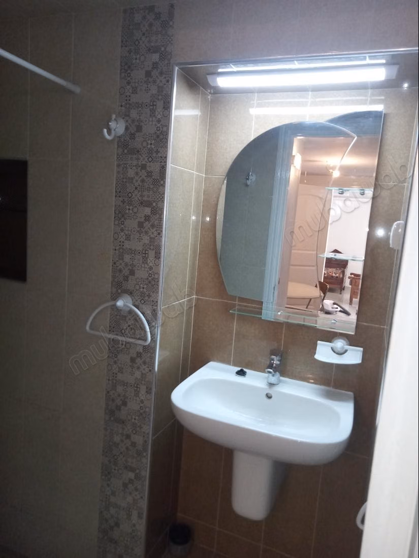Bel appartement en location. 2 chambres agréables. Système de parabole