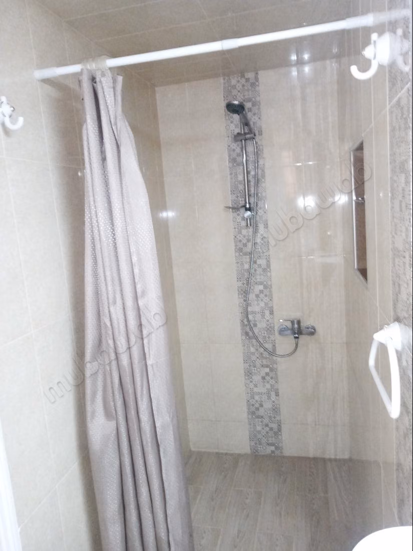 Bel appartement en location. 2 chambres agréables. Système de parabole