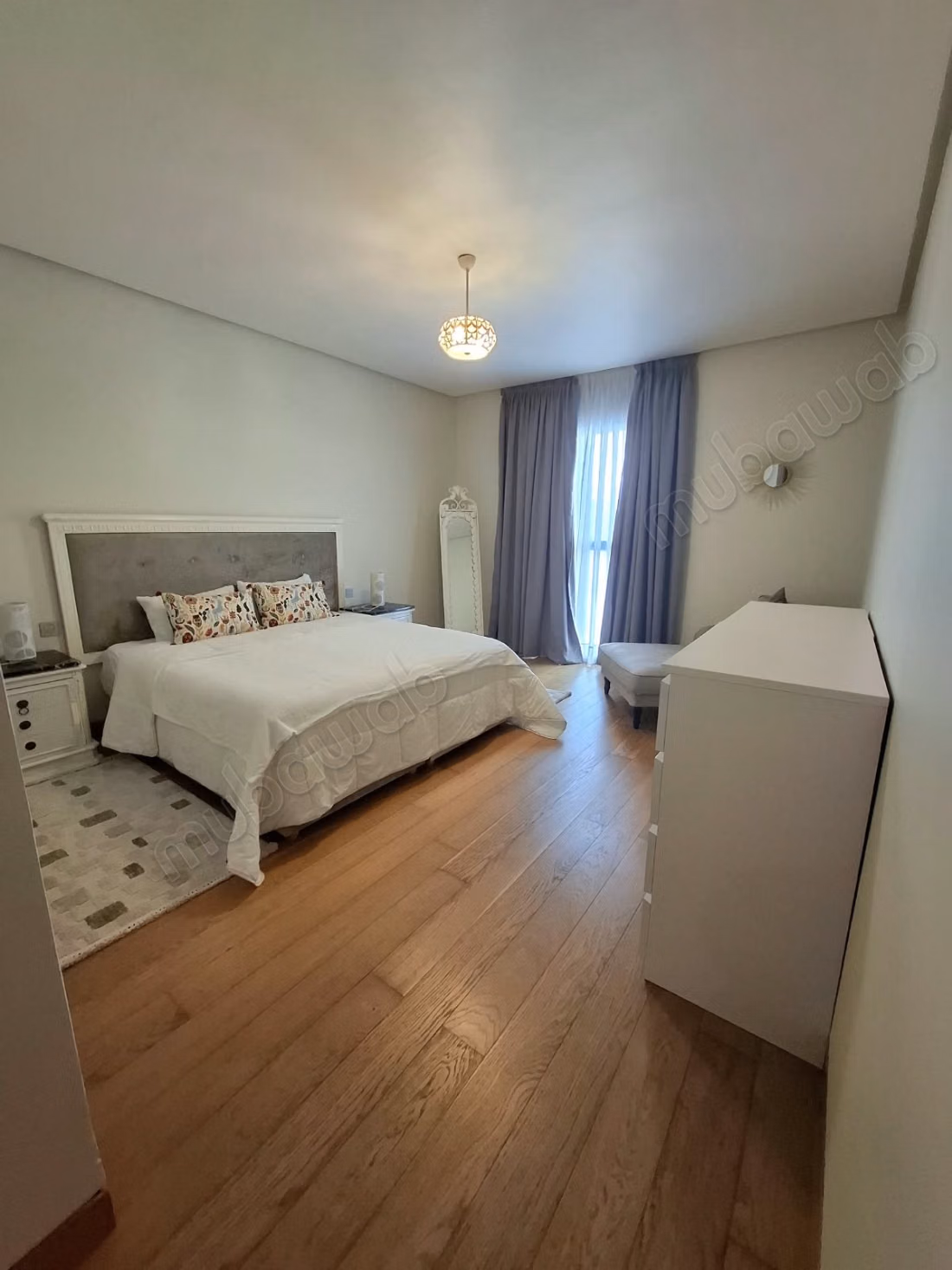 À LOUER – Apprt avec vue sur mer à anfa place