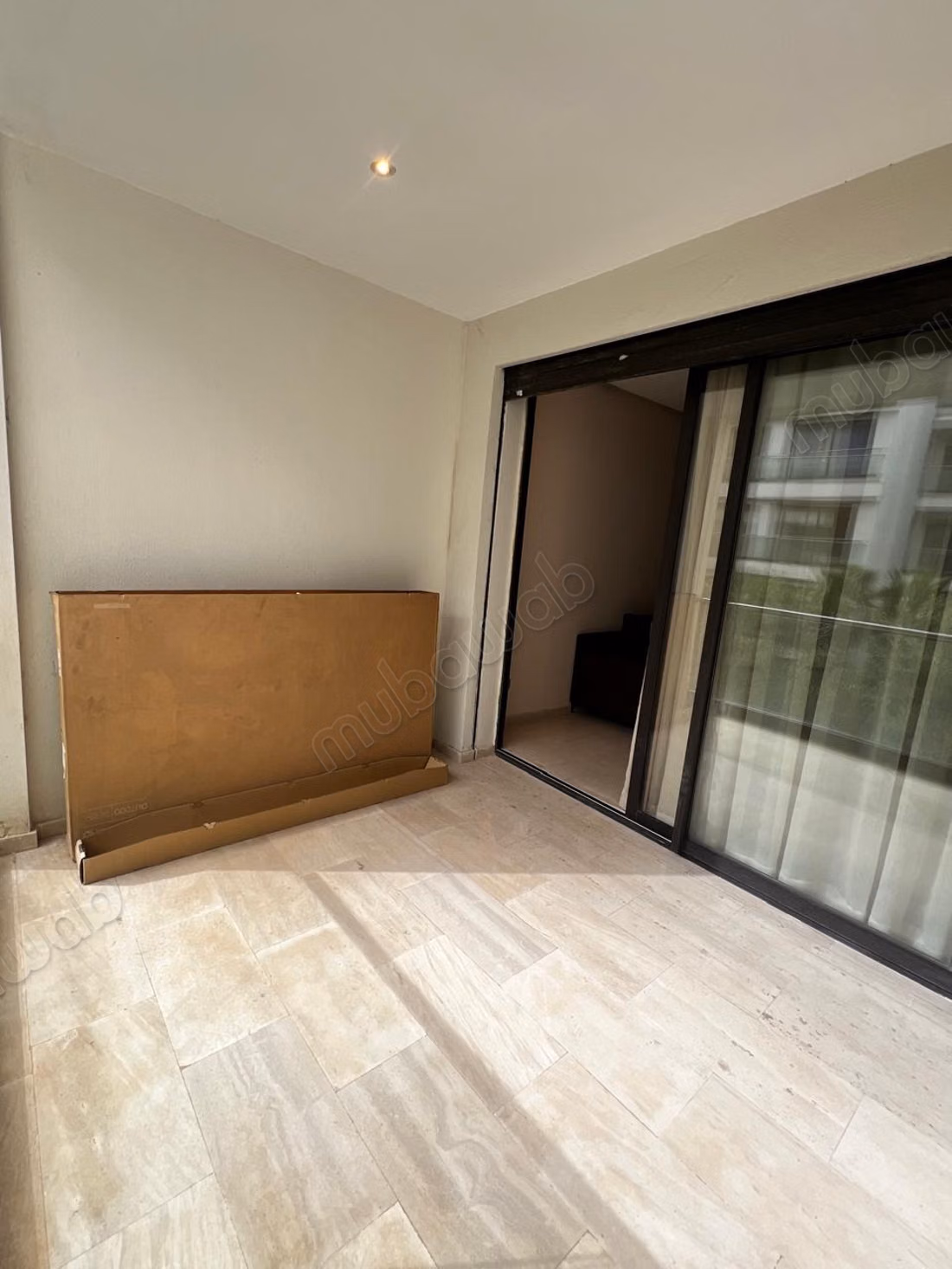 Subliem gemeubileerd appartement met 3 kamers in Ain Diab