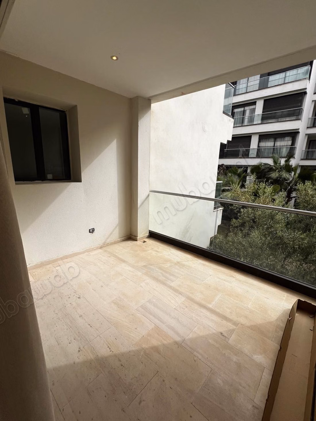 Subliem gemeubileerd appartement met 3 kamers in Ain Diab