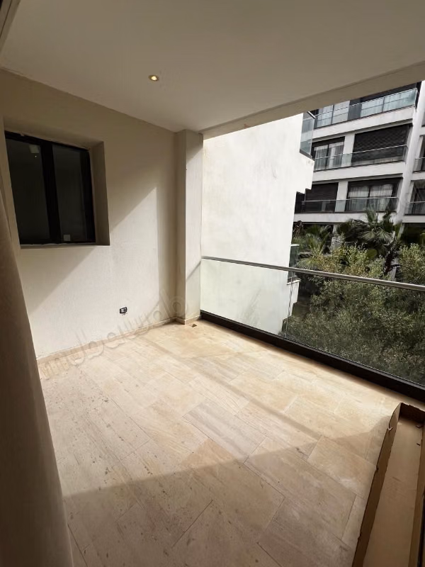 Sublime apartamento amueblado con 3 habitaciones en Ain Diab