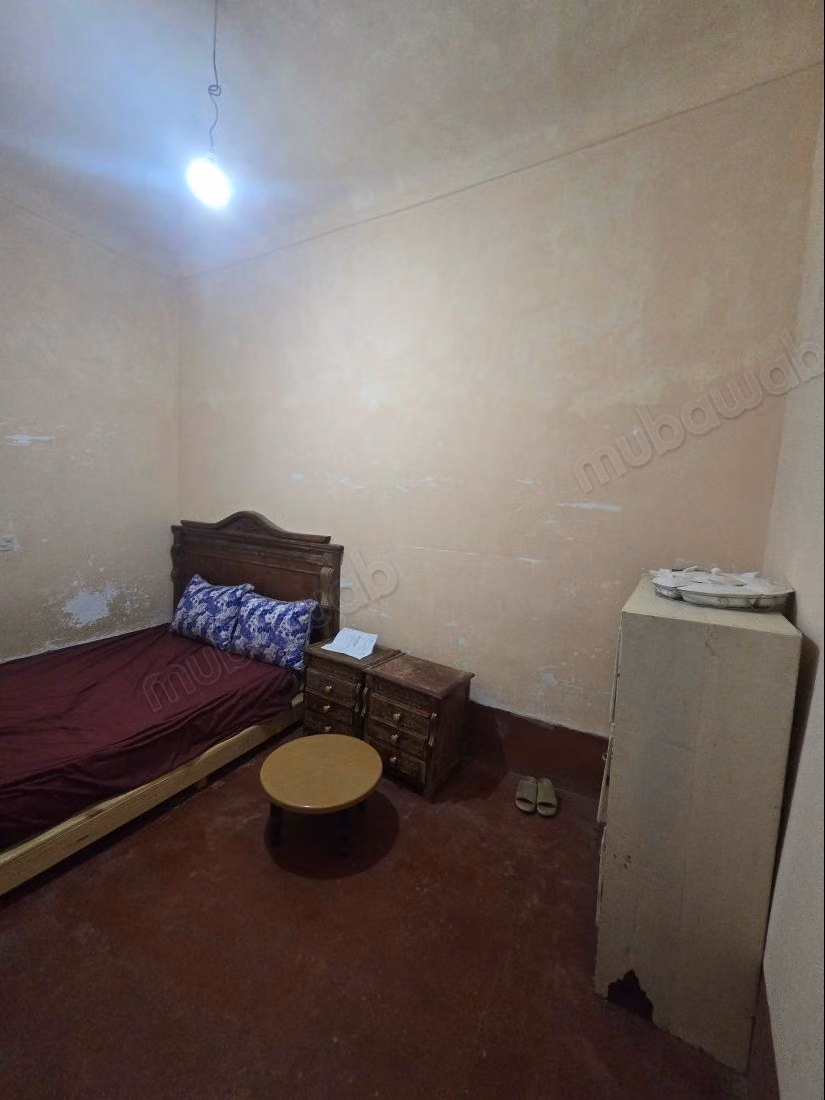 رياض جميل جدا للبيع في باب أيلان. غرفتان مريحتان