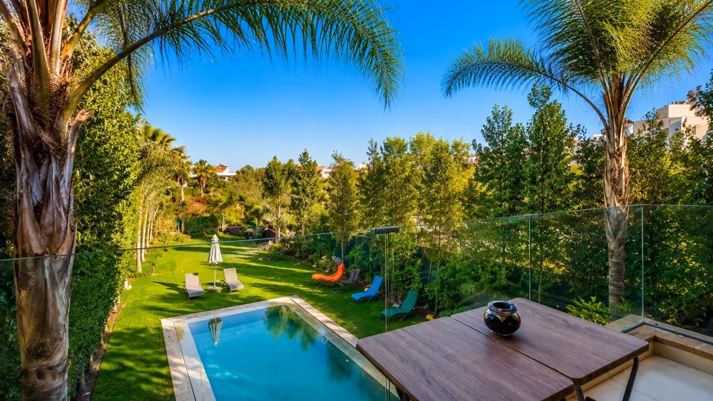 Luxury villa rental on Route Amizmiz. 4 comfortable rooms. Well furnished