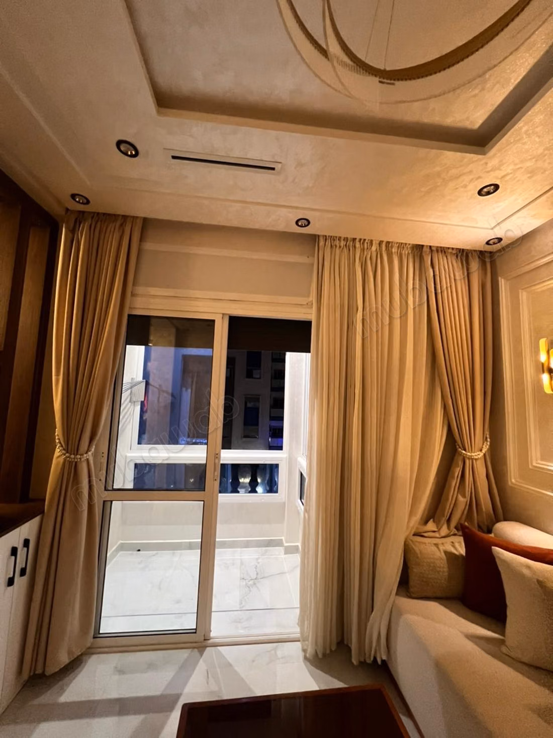 Prachtig appartement te koop in Martil. 2 uitstekende kamers. Gemeubileerd