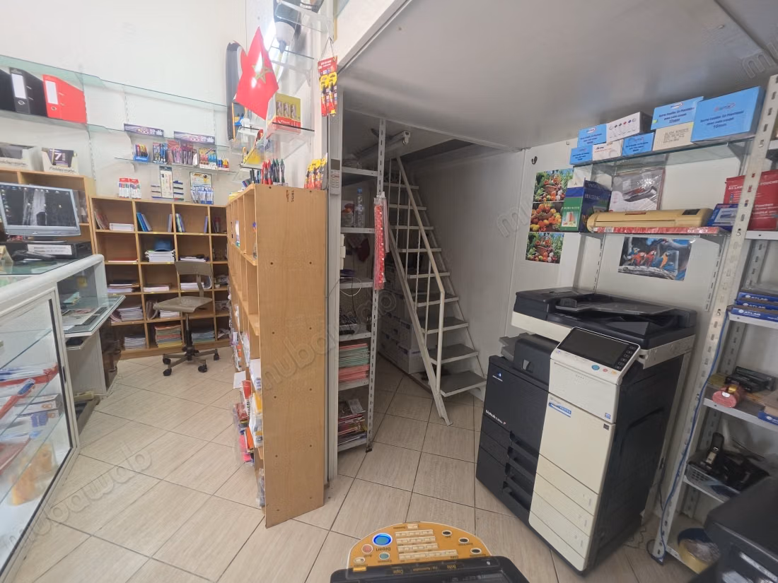 Mooie winkel te koop in Palmier. Oppervlakte 29 m². Airconditioning