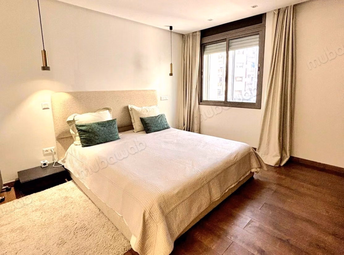 Huur Appartement met 3 gemeubileerde slaapkamers van 169 m² – Anfa Boulevard, Casablanca