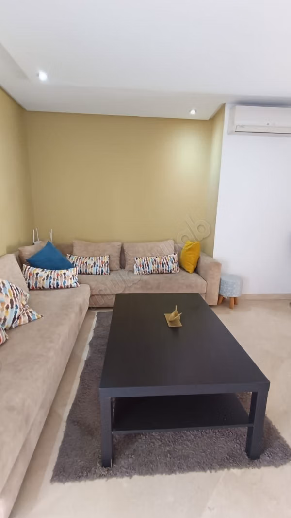 Studio duplex à louer Maarif