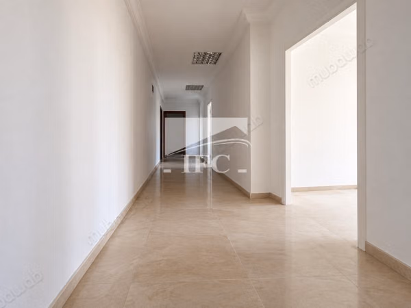 Office in 4 spaces 110m² Ariana IFCA156