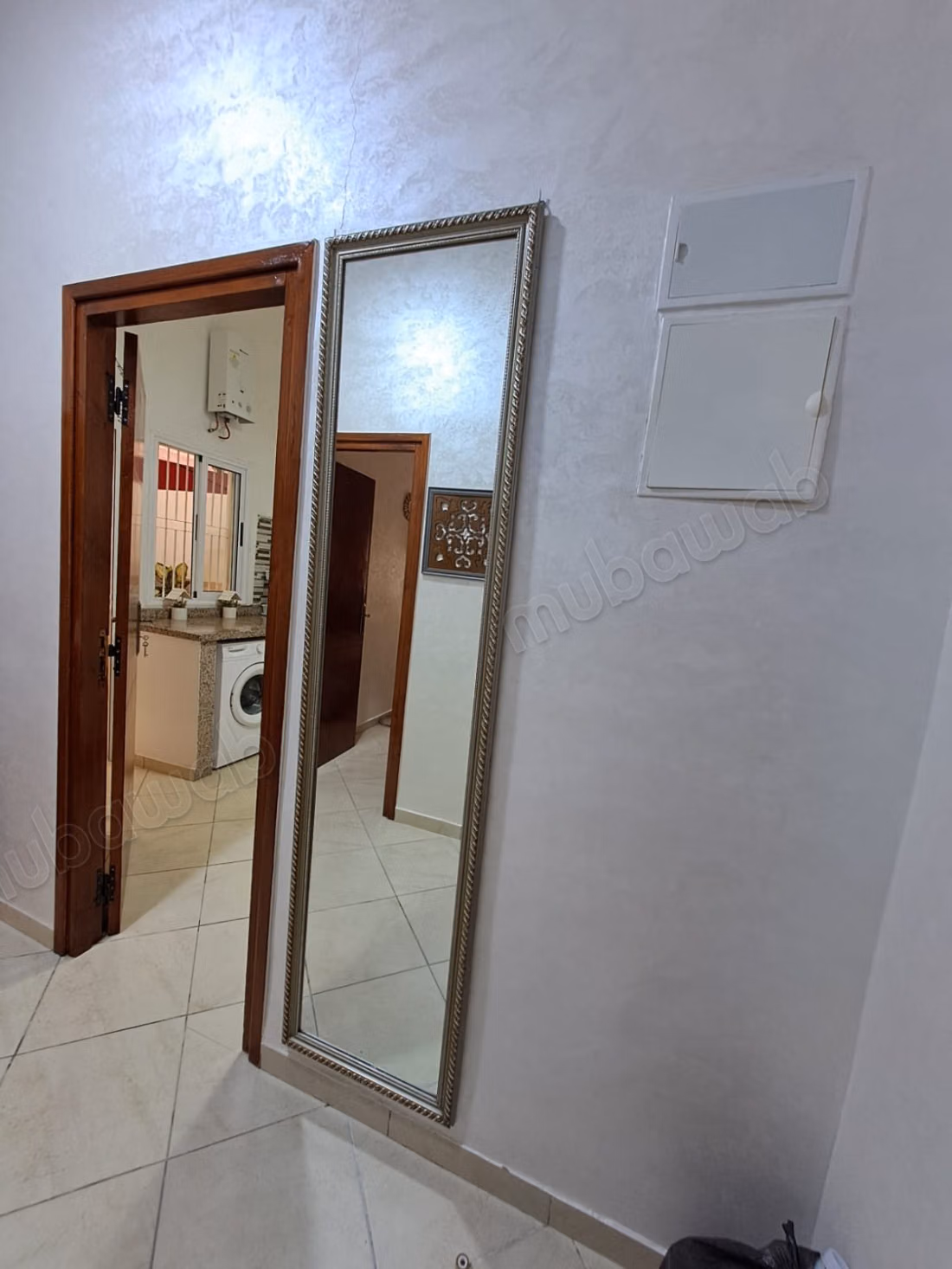Mooie appartement te huur in Al-Wifaq. 2 kamers. Veilige woning uitgerust met een satellietontvangstsysteem.