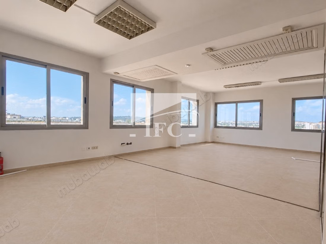 Bureau en 7 espaces 180m² Montplaisir IFCM256