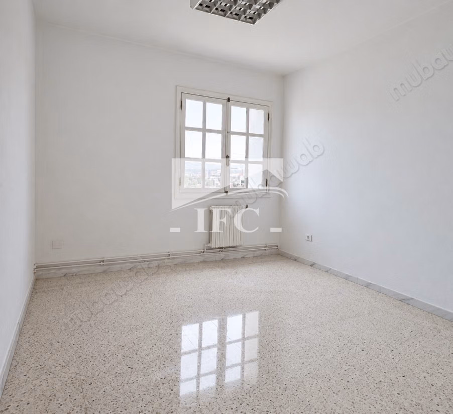 Bureau à louer en 13 espaces – 250 m² – Charguia 2 – IFCC87