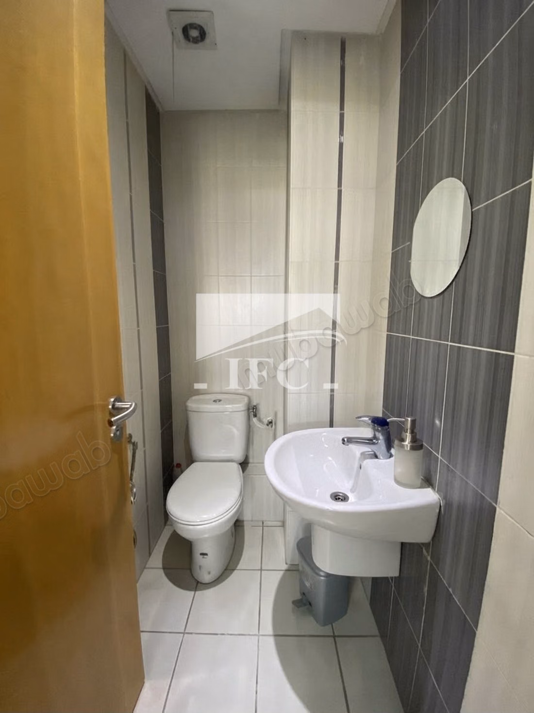 Office in 4 spaces 79m² Monplaisir IFCM253