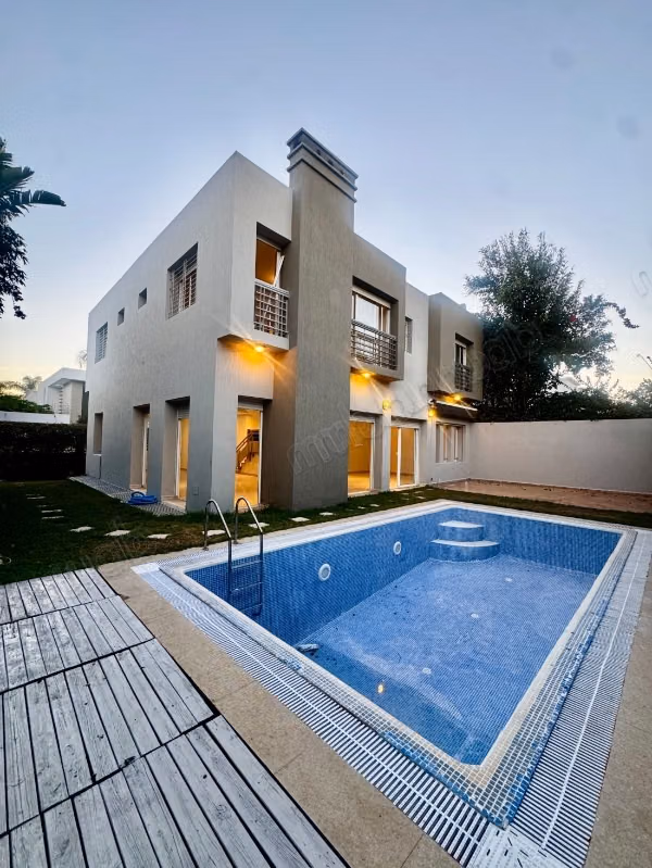 Moderne villa te huur in Ain Diab