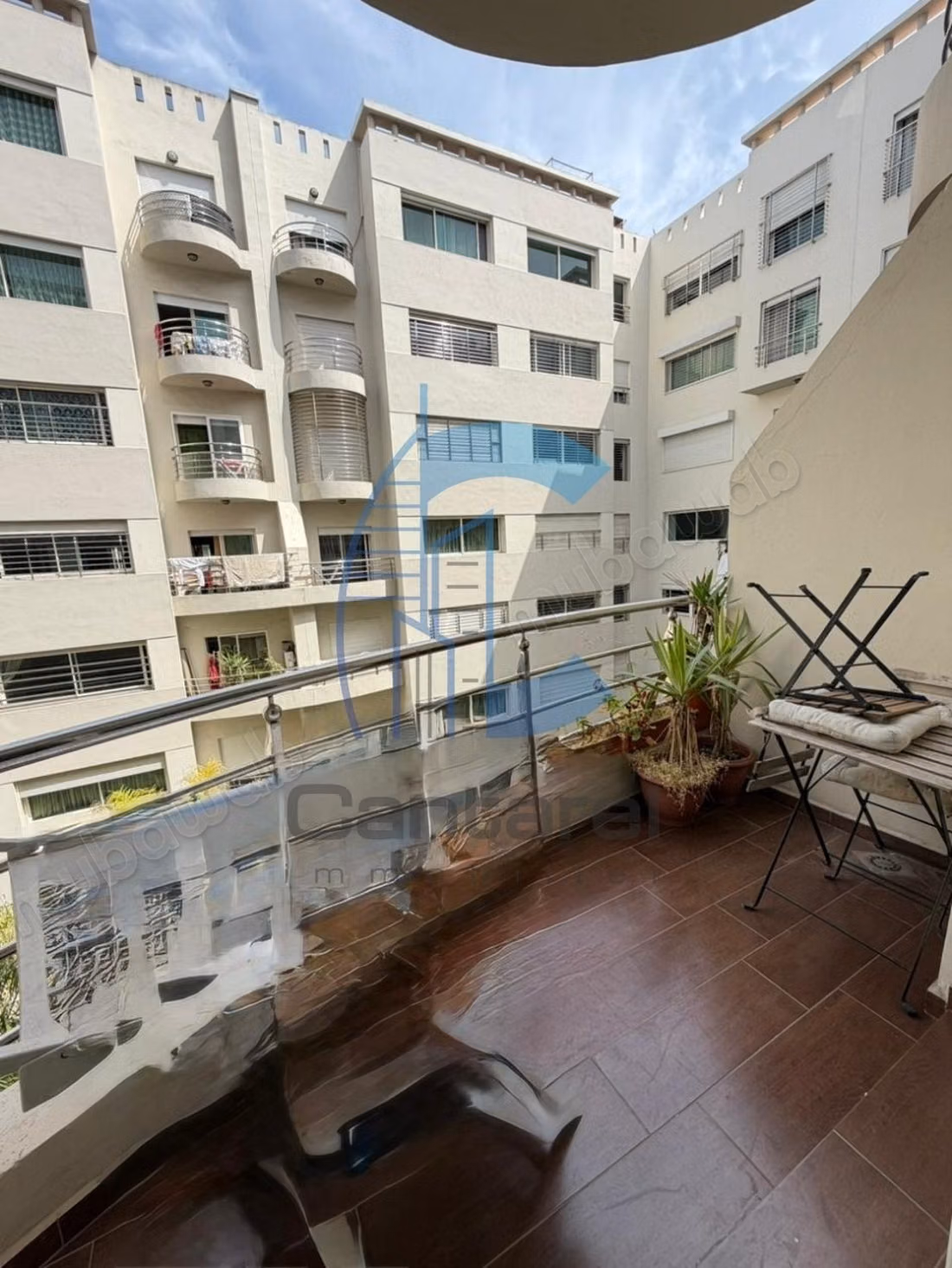 À vendre appartement 167m² 
les hopitaux