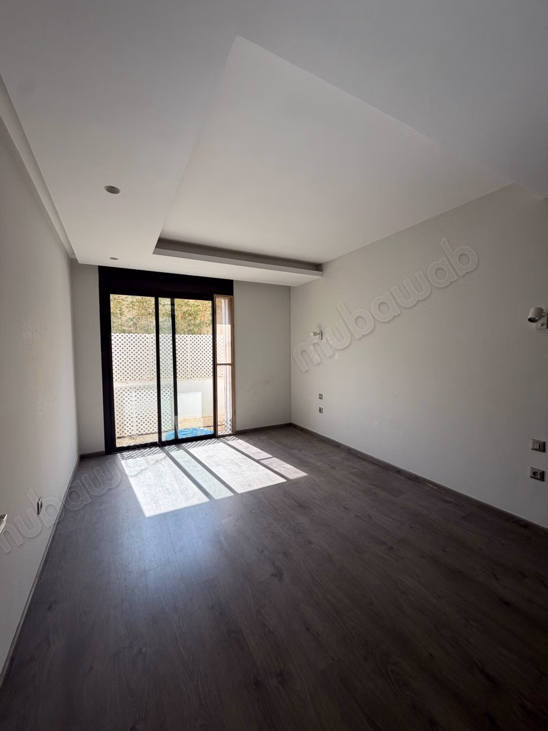 Apartamento en planta baja en alquiler en Ain Diab. 3 habitaciones