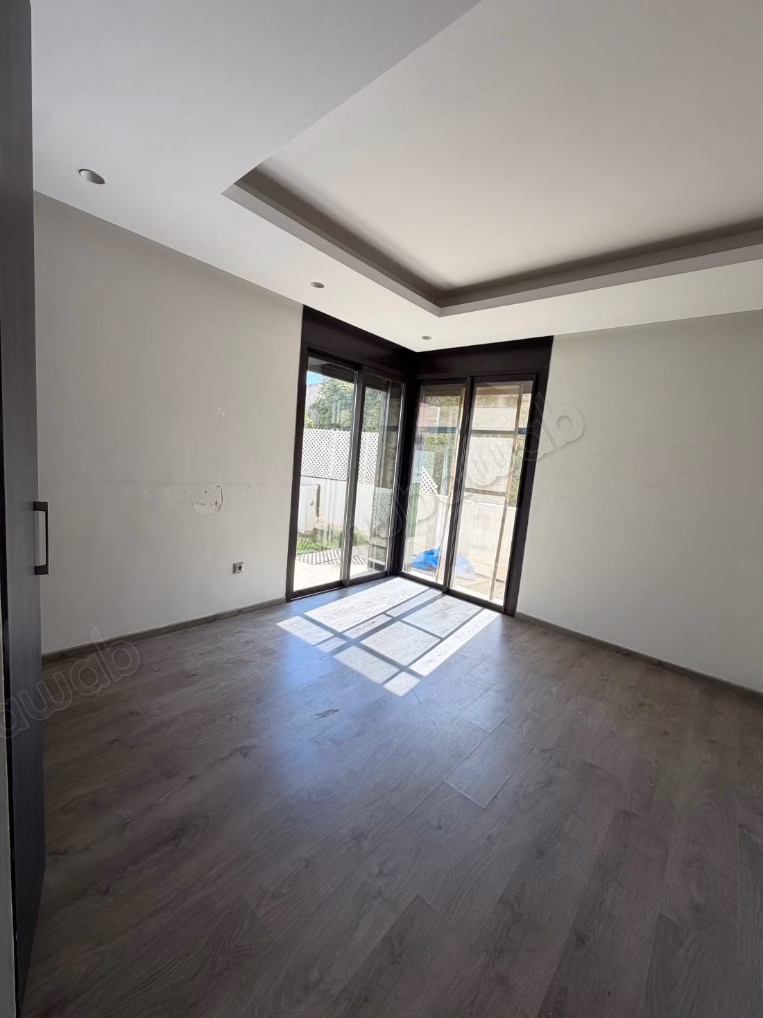 Apartamento en planta baja en alquiler en Ain Diab. 3 habitaciones