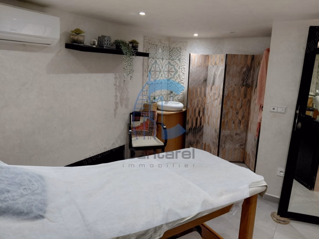 Salón de peluquería en venta - Ain Diab