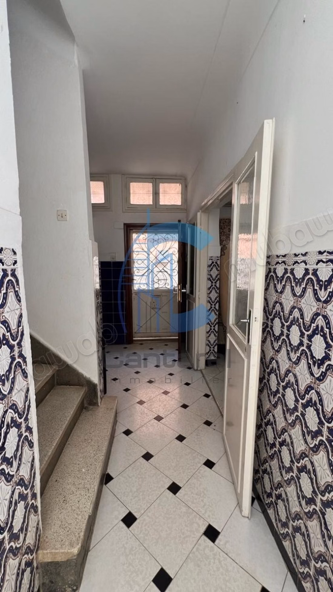 Villa con 4 camere da letto e 1 camera per il personale in vendita a Daoudiate